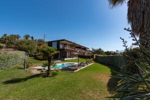 Bazén v ubytovaní Via Mare - Apt avec splendide vue alebo v jeho blízkosti