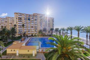 Piscina en o cerca de A&N Algarrobo Beach Tower