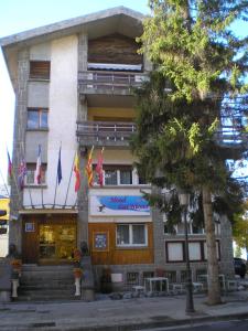 Fotografie z fotogalerie ubytování Auto Check In Hotel Las Nieves v destinaci Jaca