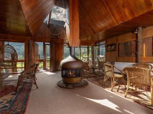 Posezení v ubytování Pahalgam Hotel