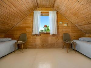 Posezení v ubytování Chalet Seievika by Interhome