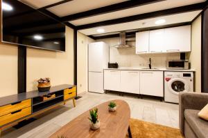 Kuchnia lub aneks kuchenny w obiekcie Tirso Loft en Madrid