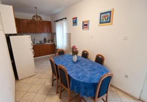Kuchyň nebo kuchyňský kout v ubytování Apartment Vera + 16 fotografií