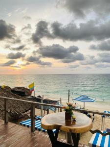 布兰卡滩Casa MAGGY BARU BEACH的相册照片