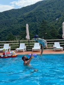 Hosté ubytování Hotel Chateau Iveri