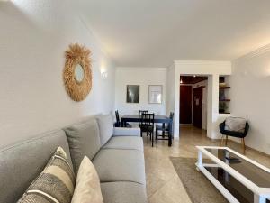 Χώρος καθιστικού στο Albufeira Salgados Beach 1 by Homing