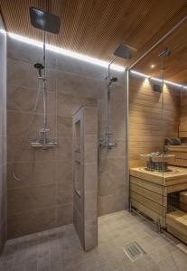 Koupelna v ubytování Villa Pulla a modern holiday home in Ruka