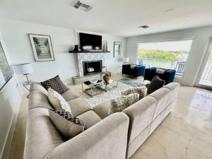 Χώρος καθιστικού στο Keys Paradise - Marathon Florida Keys