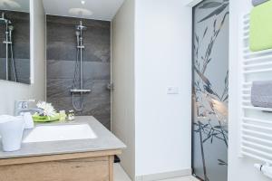 Ein Badezimmer in der Unterkunft Gasthaus Forster am See - Eching bei Landshut