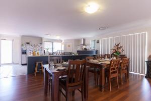 Η κουζίνα ή μικρή κουζίνα στο Arcadian Bed & Breakfast