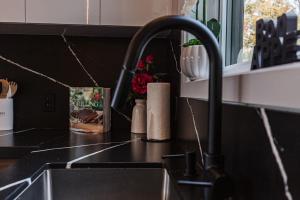 Fotografie z fotogalerie ubytování Mountain Retreat with Sauna, Hot Tub & Scenic Escape v destinaci La Conception + 45 fotografií