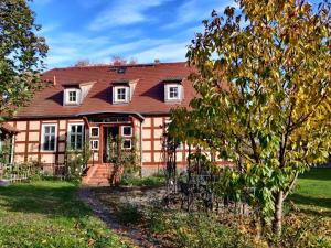 A garden outside Schuberts Oderbruch Landpension