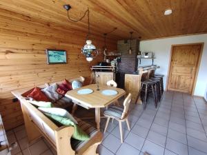 Η κουζίνα ή μικρή κουζίνα στο Ferienhaus im idyllischen Nümbrecht Grunewald