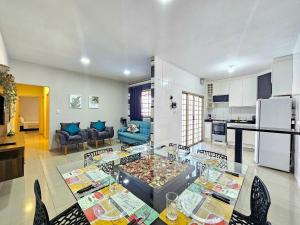 Foto de Casa com piscina e churrasq prox paraguai itaipu