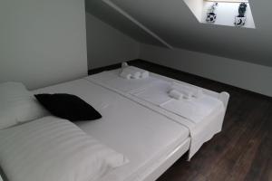 Postel nebo postele na pokoji v ubytování Apartments Jadranka