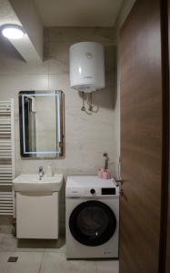 Koupelna v ubytování Comfort apartment Bulevar with garage + 41 fotografií