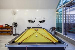 Biliár nebo kulečník v ubytování Love Here Poolvilla หัวหิน