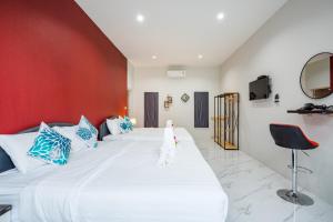 Postel nebo postele na pokoji v ubytování Love Here Poolvilla หัวหิน