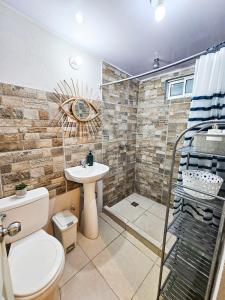 Gallery image of CAPRICHOS Rooms in Tamarindo +25 photos