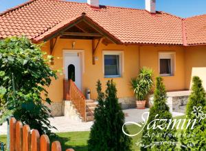 Fotografie z fotogalerie ubytování Jázmin Apartmanház v destinaci Szentgotthárd
