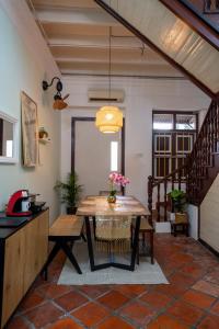 Fotografie z fotogalerie ubytování The Bibik at 8 Clarke -NEW Entire #Unesco #HeritageHome v destinaci George Town