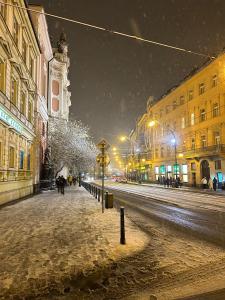 Hostel Downtown v zimě