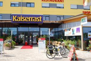 Rattasõit majutusasutuse Kaiserrast aladel või selle läheduses