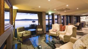 Posezení v ubytování Millennium Hotel & Resort Manuels Taupo