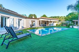 Piscina de la sau aproape de Sòle - Peri - Maison climatisée avec piscine