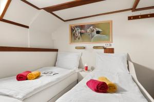 Gallery image of Botel Liza Marleen in Amsterdam +6 photos