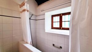 A bathroom at Pancho Molina Még 20 kép