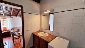 A bathroom at Pancho Molina