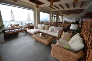 Posezení v ubytování Cingjing Four Seasons B&B