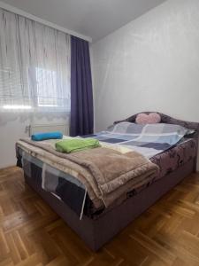 Postel nebo postele na pokoji v ubytování Saric LuxApartman