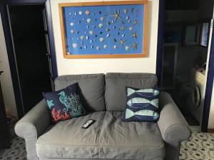 Fotografie z fotogalerie ubytování Cozy Apartment in Cittadella del Capo with Sea View v destinaci Cittadella del Capo