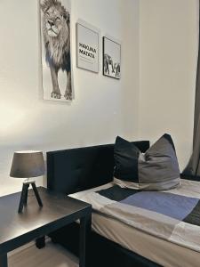 Postel nebo postele na pokoji v ubytování Monteurwohnung Burchard I Rosenau - Platz für 6 Personen