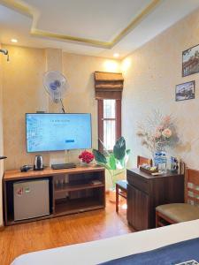 TV a/nebo společenská místnost v ubytování Tấm's House