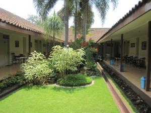 Giardino di Hotel Besar Purwokerto