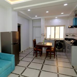 Kuchyň nebo kuchyňský kout v ubytování Buigal Bagan Restaurent & Apartment