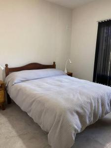 Ένα ή περισσότερα κρεβάτια σε δωμάτιο στο Departamento Pinamar centro Jupiter +16 φωτογραφίες