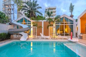 Bazén v ubytování BellaBella Private Pool Villa Hua Hin nebo v jeho okolí