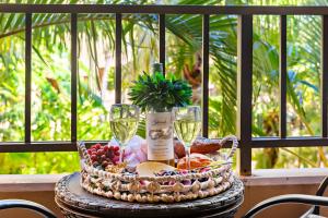 Φαγητό σε αυτό το διαμέρισμα ή κάπου εκεί κοντά