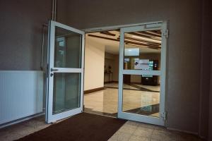 Kuchyň nebo kuchyňský kout v ubytování Puzzle Hotel Airport Frankfurt