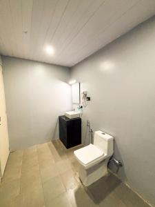 Baðherbergi á Traverse Luxe Hostel Palolem