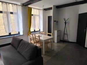 Posezení v ubytování Rivage Ardennais - chateau - CHU -T2-queen size