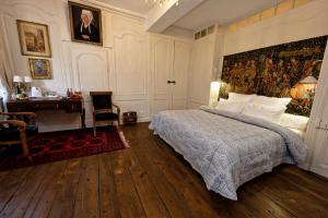 Guest House Saint Yves客房内的一张或多张床位