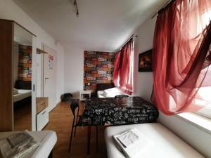 Posteľ alebo postele v izbe v ubytovaní Lorf Hostel&Coffee
