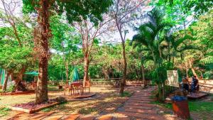 Κήπος έξω από το Thermas Paradise 3 Quartos Duplex Apt 546 Rio Quente - Jones Imóveis