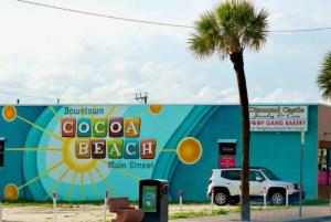 Foto sihtkohas Cocoa Beach asuva majutusasutuse The Shark Tank Cocoa Beach - 2 Units, Walk to Beach, Shops & Bars, Ideal for Multiple Families galeriist
