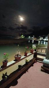 Θέα στο ποτάμι κοντά σε αυτή η παραθεριστική κατοικία